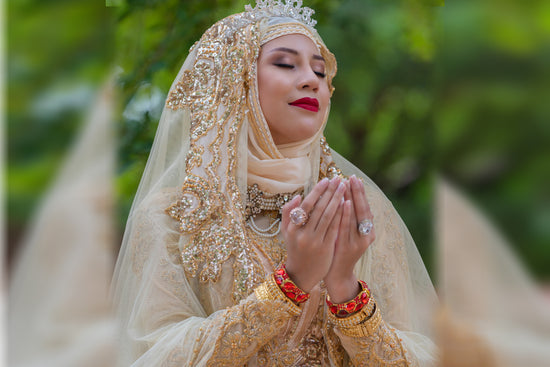 4,828 Muslim Bride Stock Photos - Free & Royalty-Free Stock Photos from  Dreamstime