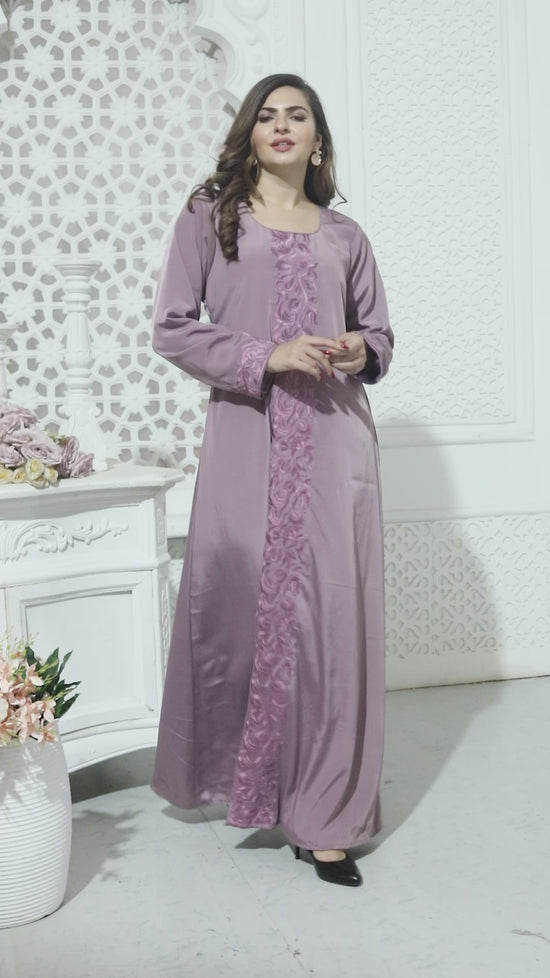 Charger et lire la vidéo dans la visionneuse de la Galerie, Modern Eid Wear for Women in Pastel Purple Party Gown

