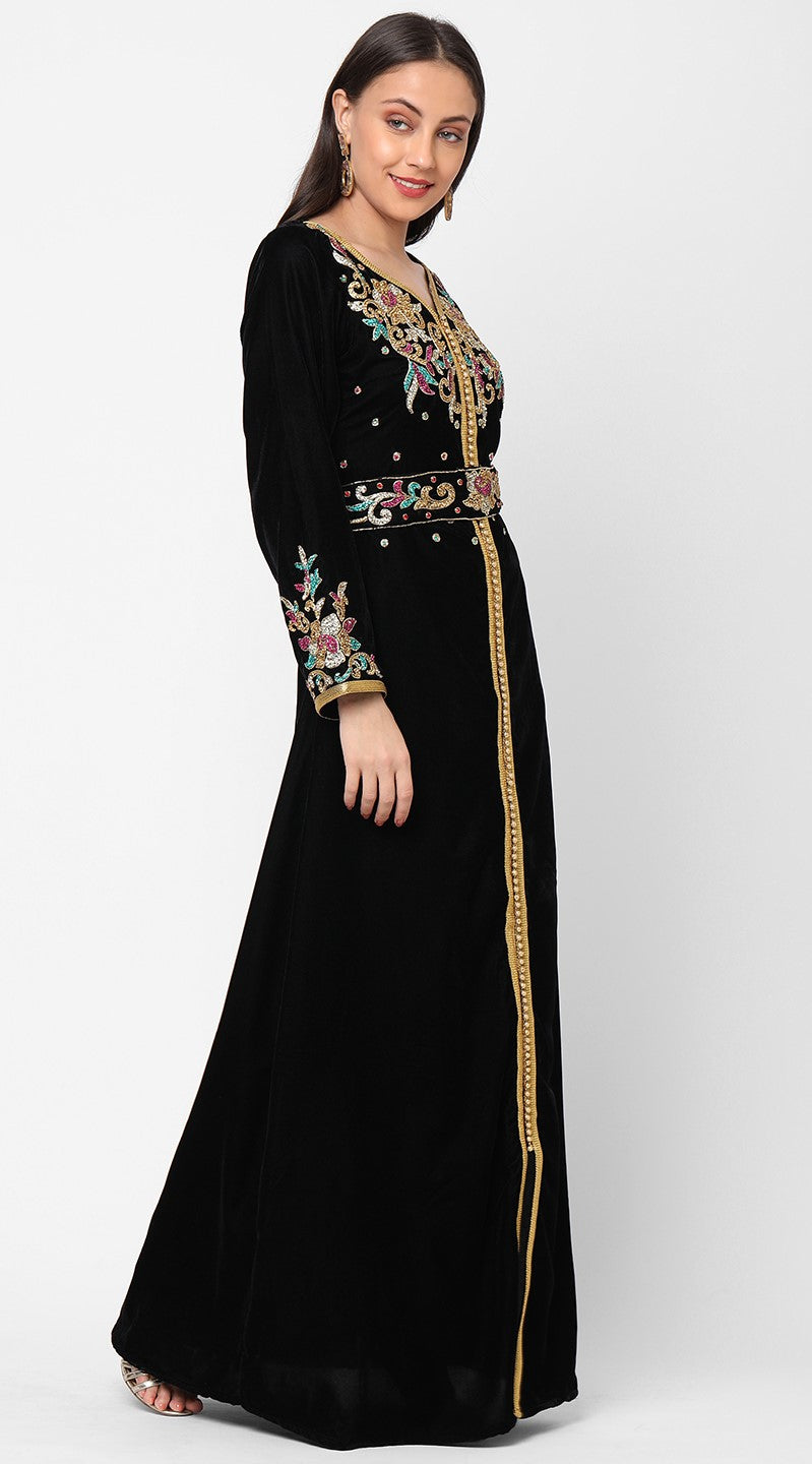 Charger l&amp;#39;image dans la galerie, Tailor Made Embroidered Takchita Gown - Maxim Creation
