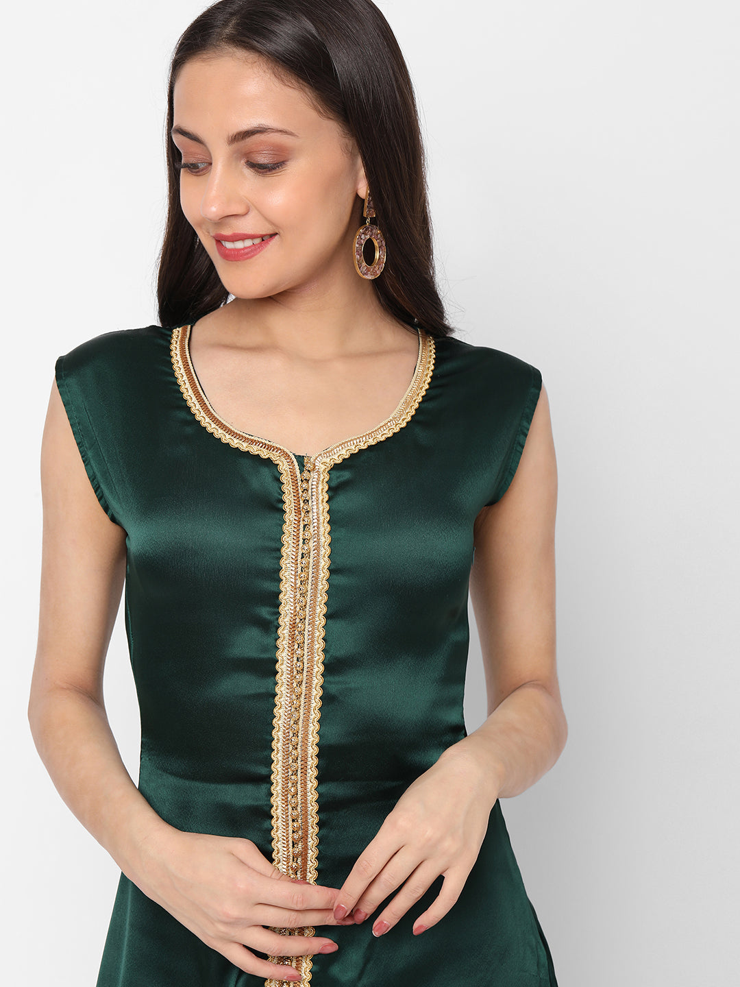 Designer Caftan Wedding Dress in Dark Green Velvet 3XL / 50 Inches / Matching Embroidered Scarf (24 X 71 Inches) Designer Caftan Wedding Dress in Dark Green Velvet 3XL / 50 Inches / Matching Embroidered Scarf (24 X 71 Inches)