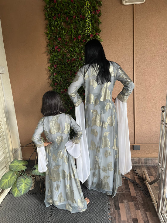 Load image into Gallery viewer, Designer Dubai Farasha Persian Maxi Takchita Dress
